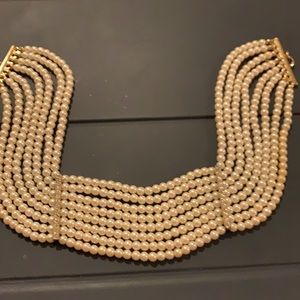Pearl choker